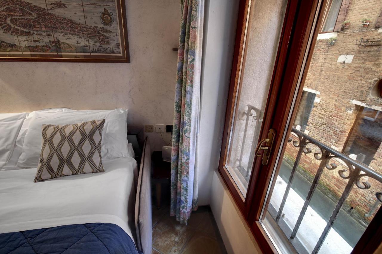 Canal View Suite In Rialto By Wonderful Italy Veneza Exterior foto