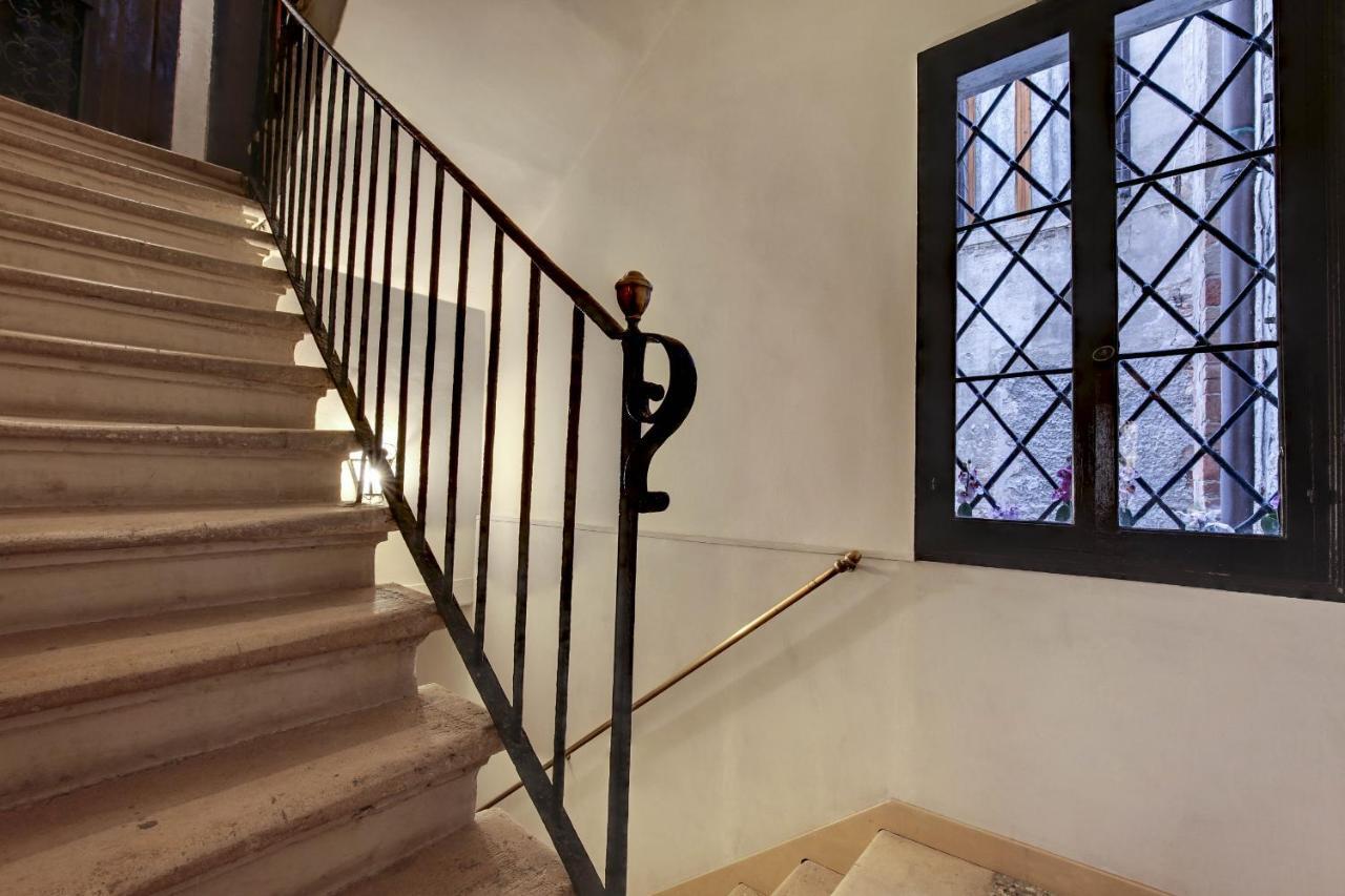 Canal View Suite In Rialto By Wonderful Italy Veneza Exterior foto