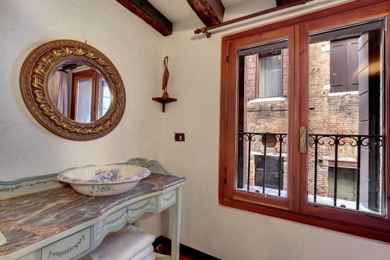 Canal View Suite In Rialto By Wonderful Italy Veneza Exterior foto